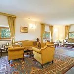 Hg E Piramidi Hotel