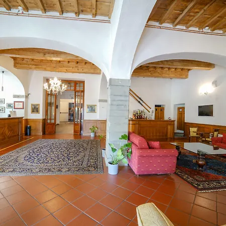 מלון Hg E Piramidi