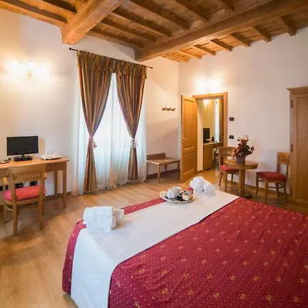 Szálloda Hg E Piramidi 4*