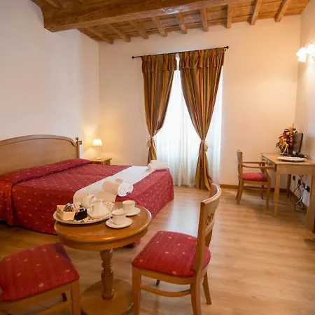 Hg E Piramidi Hotel